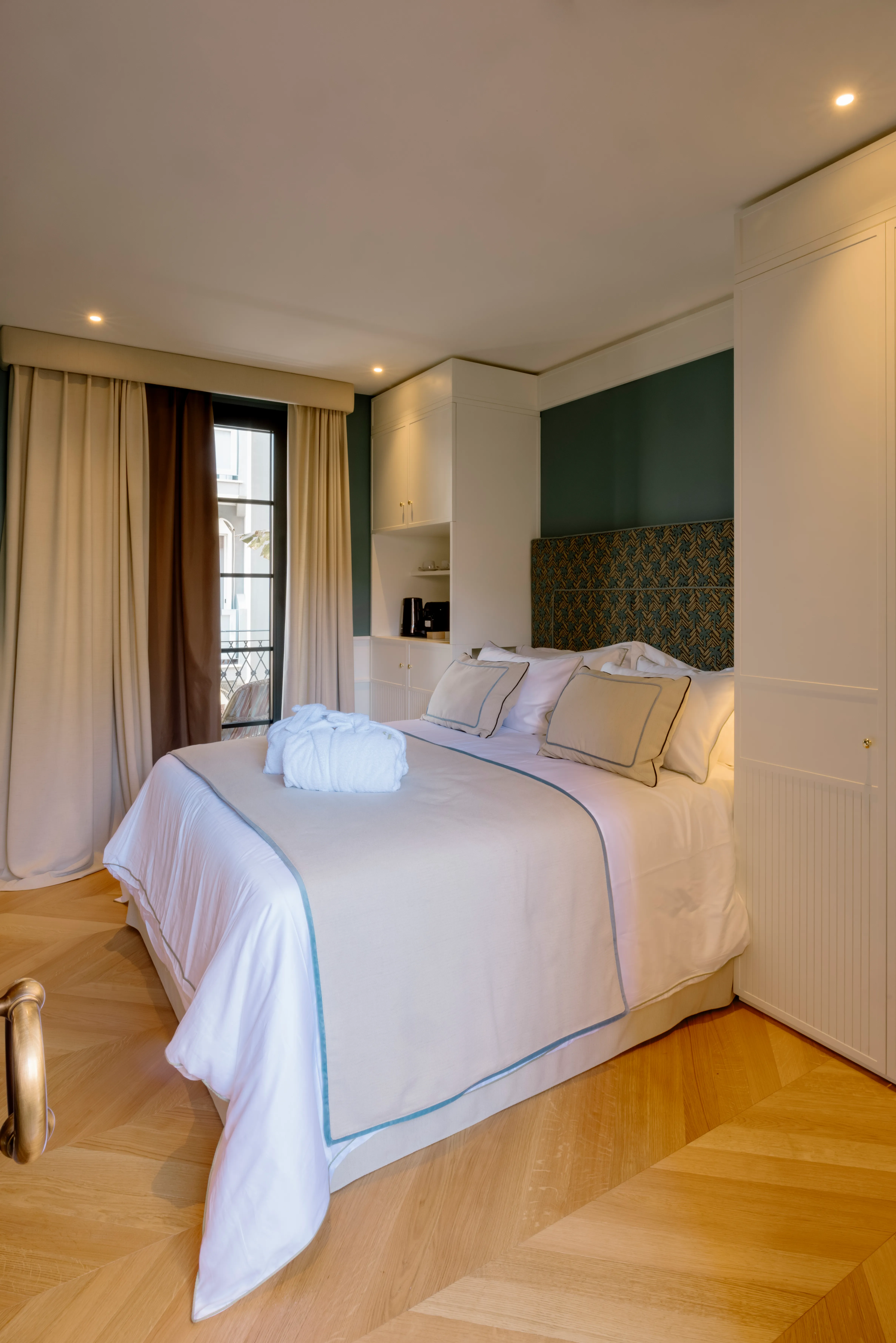 King Room